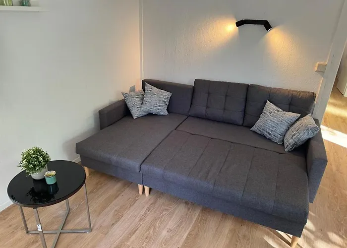 Semesterbostad Seddiner - 5 *